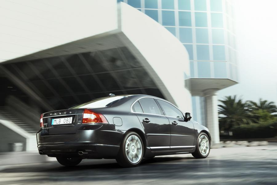  Volvo S80 2009 года  (фото 21 из 76)